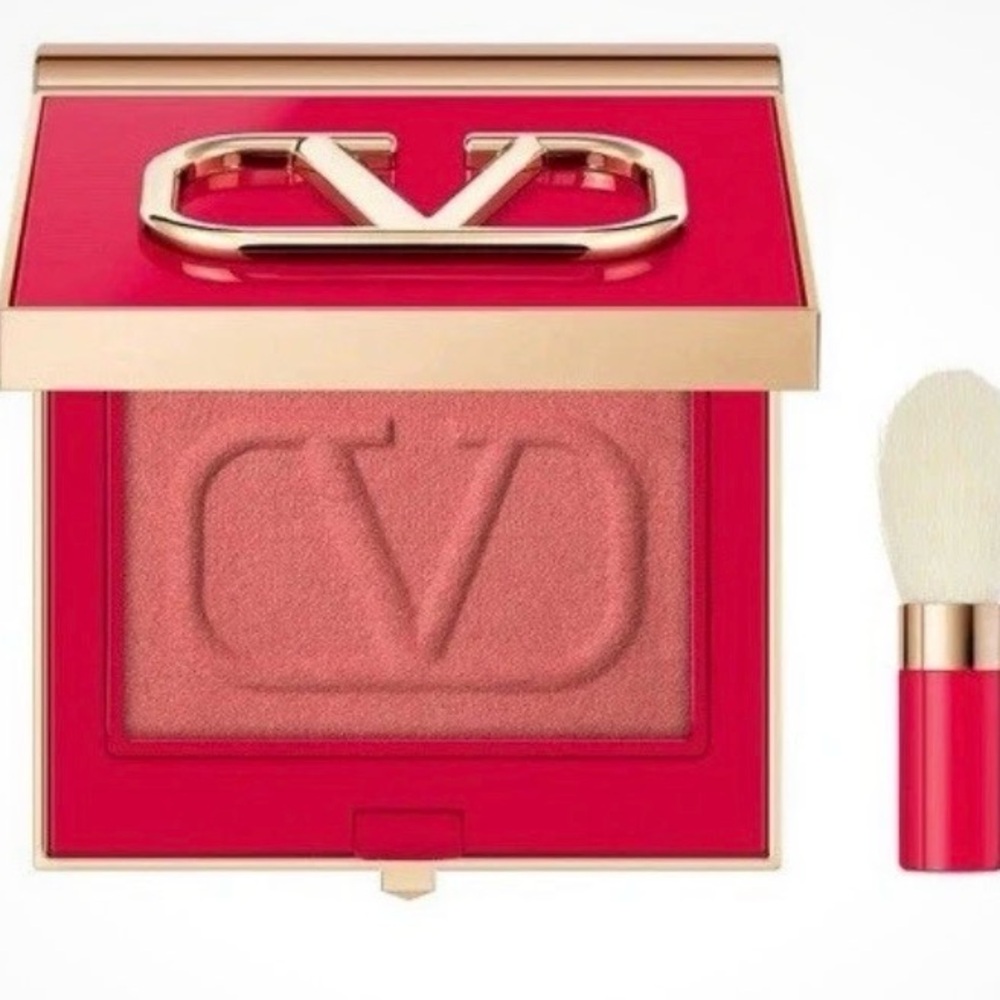 Valentino Powder Blush in Warm Coral